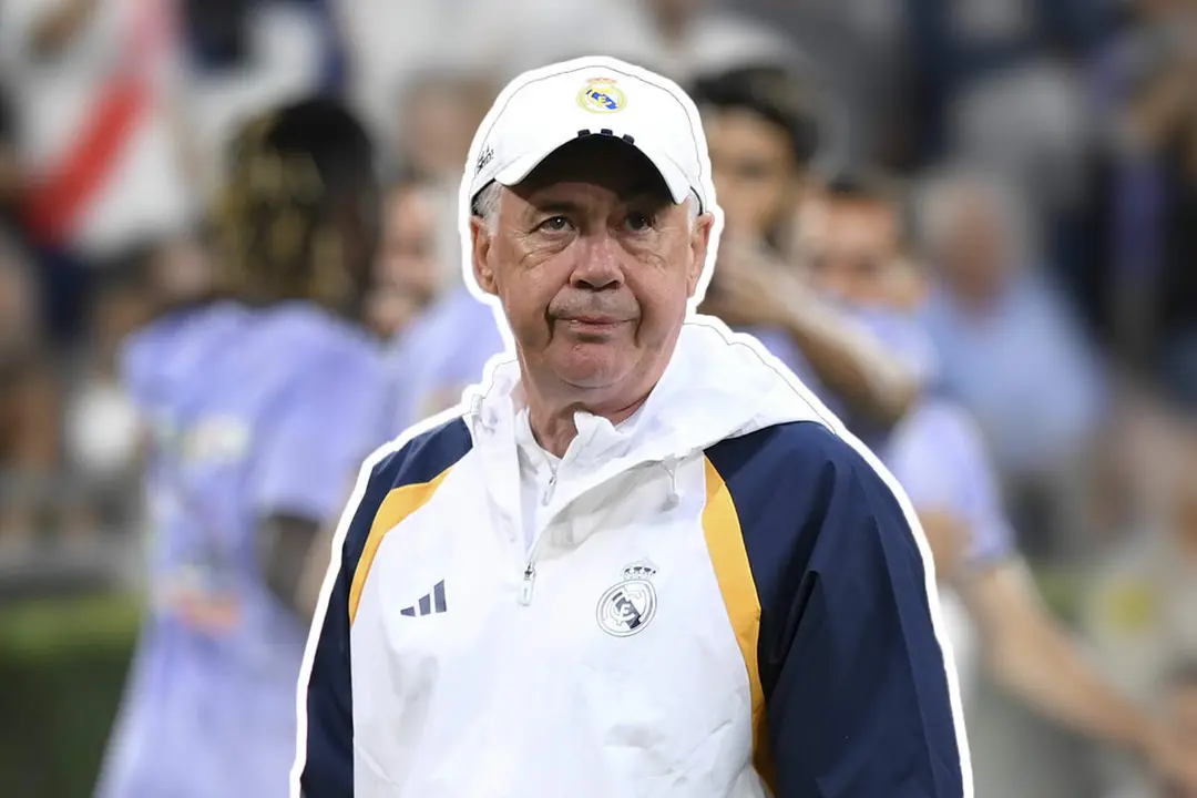 Ancelotti recibe la noticia: un central vuelve al Madrid