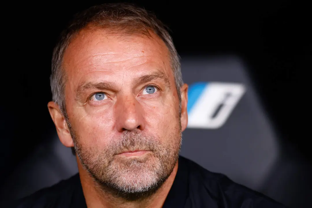 Hansi Flick ve con buenos ojos el fichaje del futbolista