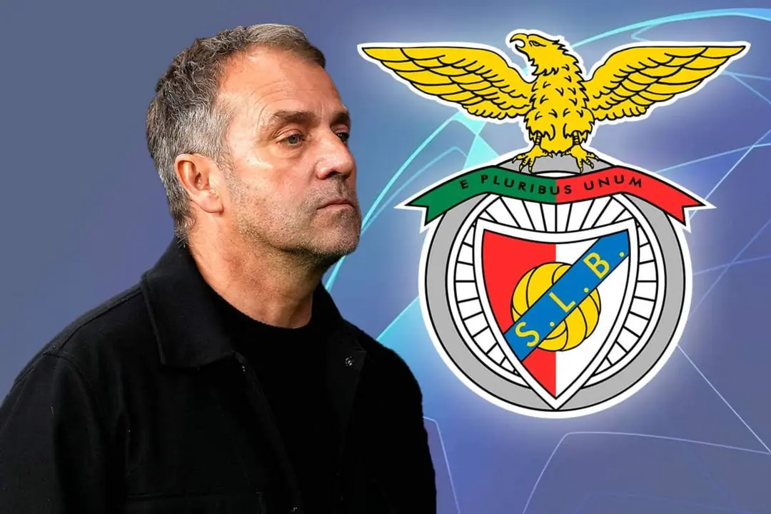 Hansi Flick, atento al jugador del Benfica