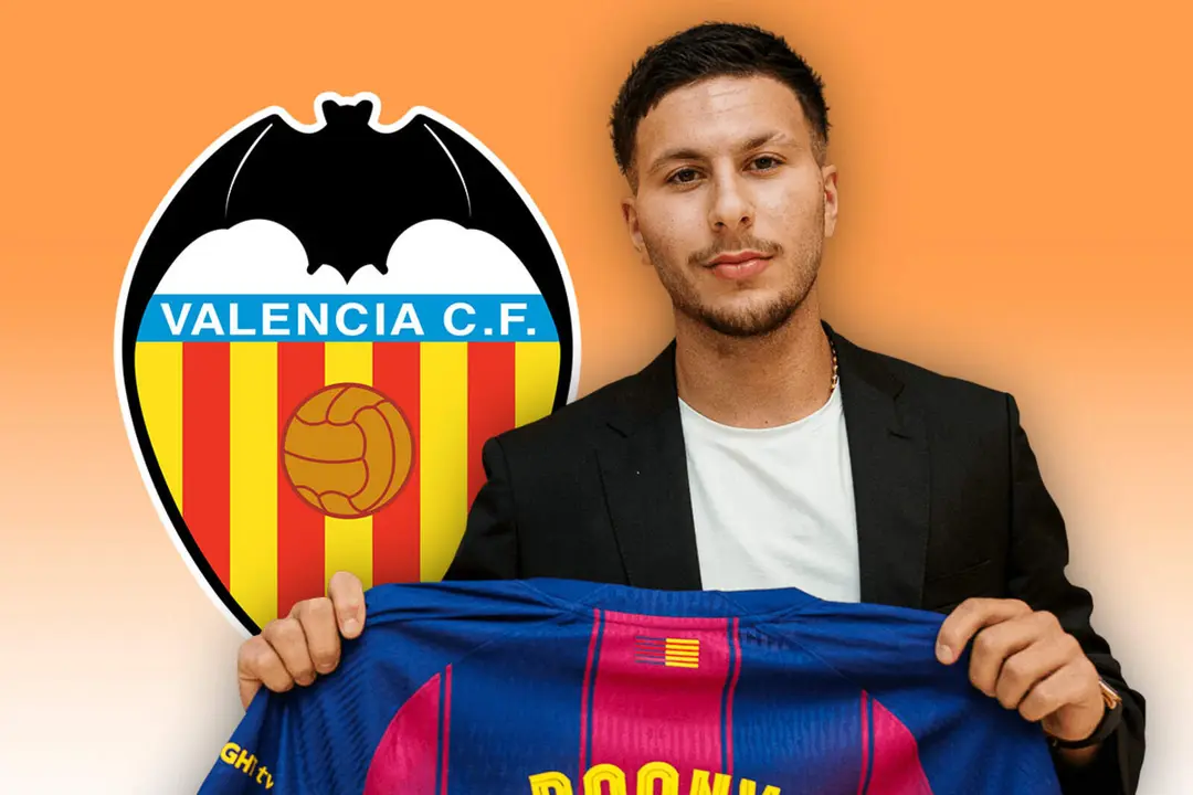 Roony Bardghi junto al escudo del Valencia