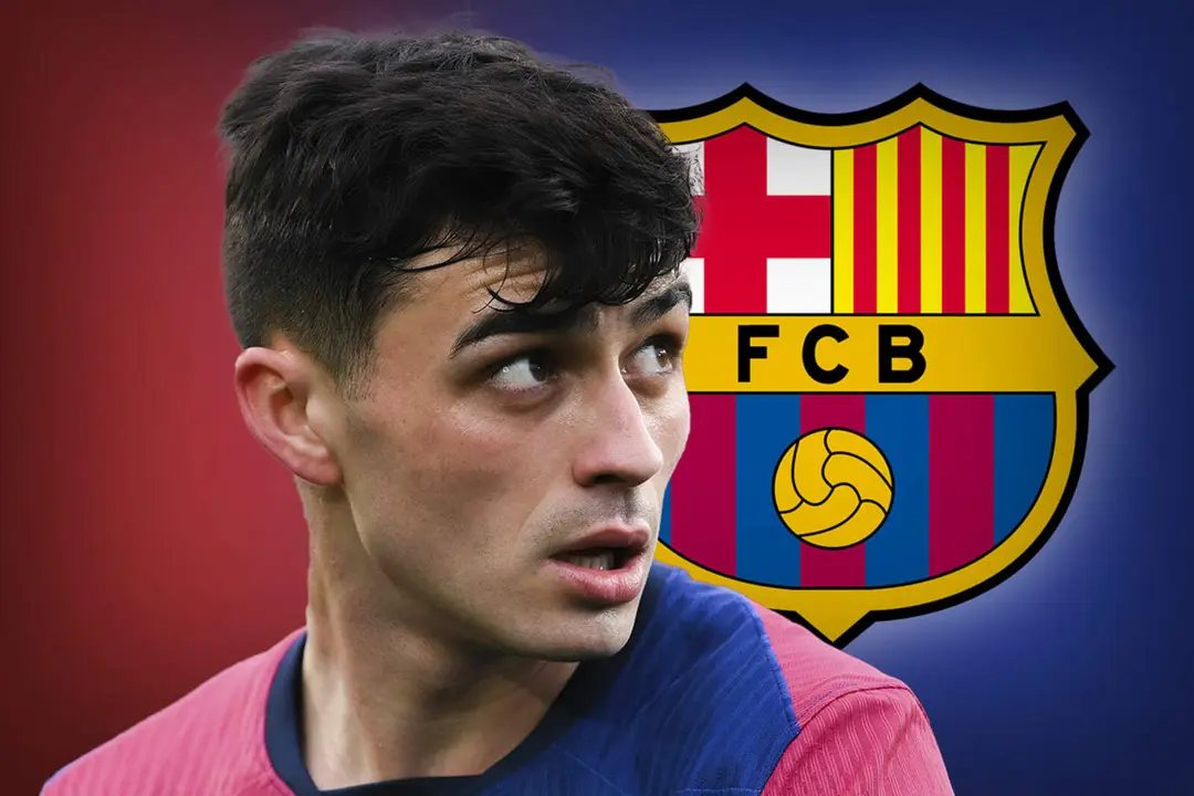 Pedri junto al escudo del FC Barcelona