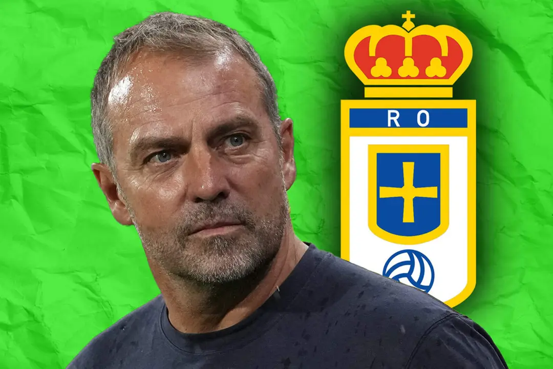 Hansi Flick junto al escudo del Oviedo