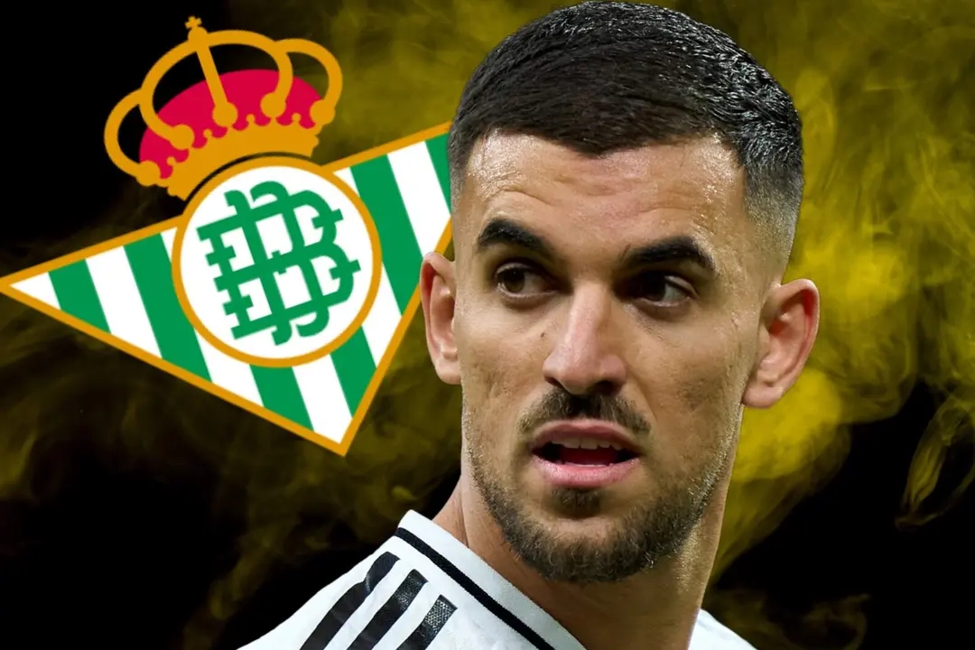 Dani Ceballos y el escudo del Betis