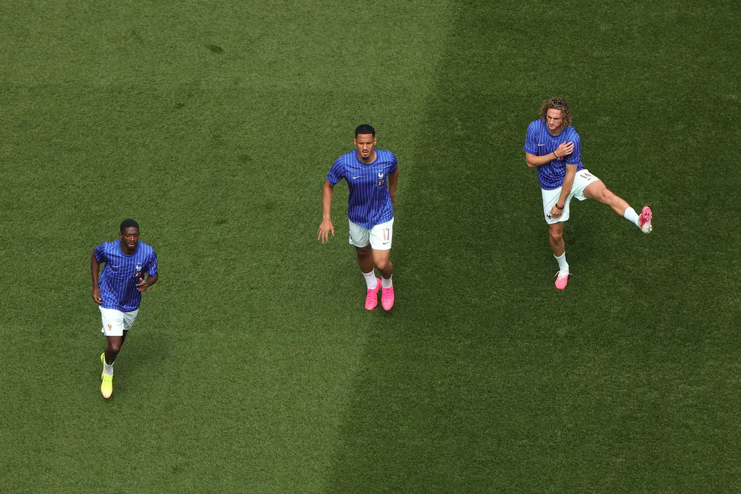 Jugadores de Francia calentando antes de un partido | Foto: Alex Slitz (Getty Images)