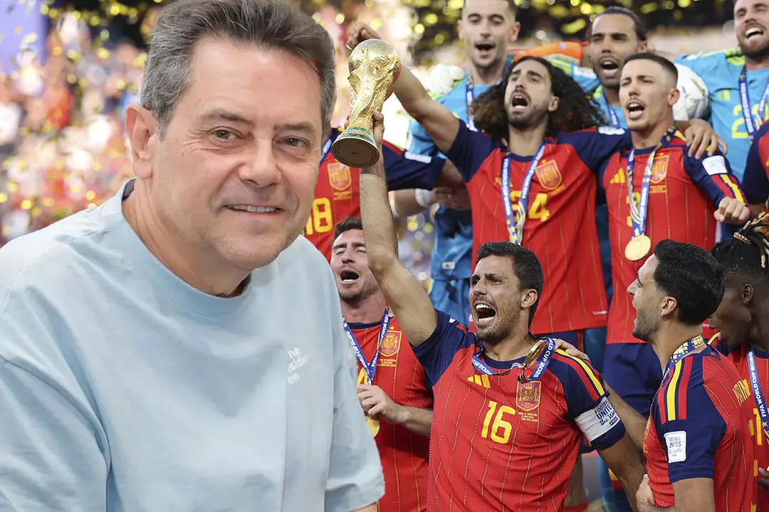 Tom&aacute;s Roncero frente a Rodri levantando el Mundial | Foto: Getty Images, Madrid-Barcelona
