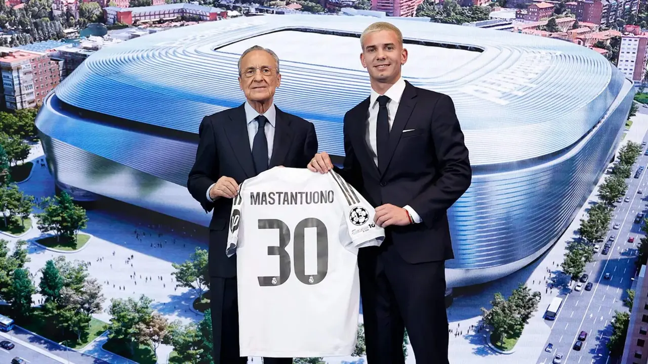 Franco Mastantuono y Florentino P&eacute;rez durante su presentaci&oacute;n con el Real Madrid | Foto: Real Madrid