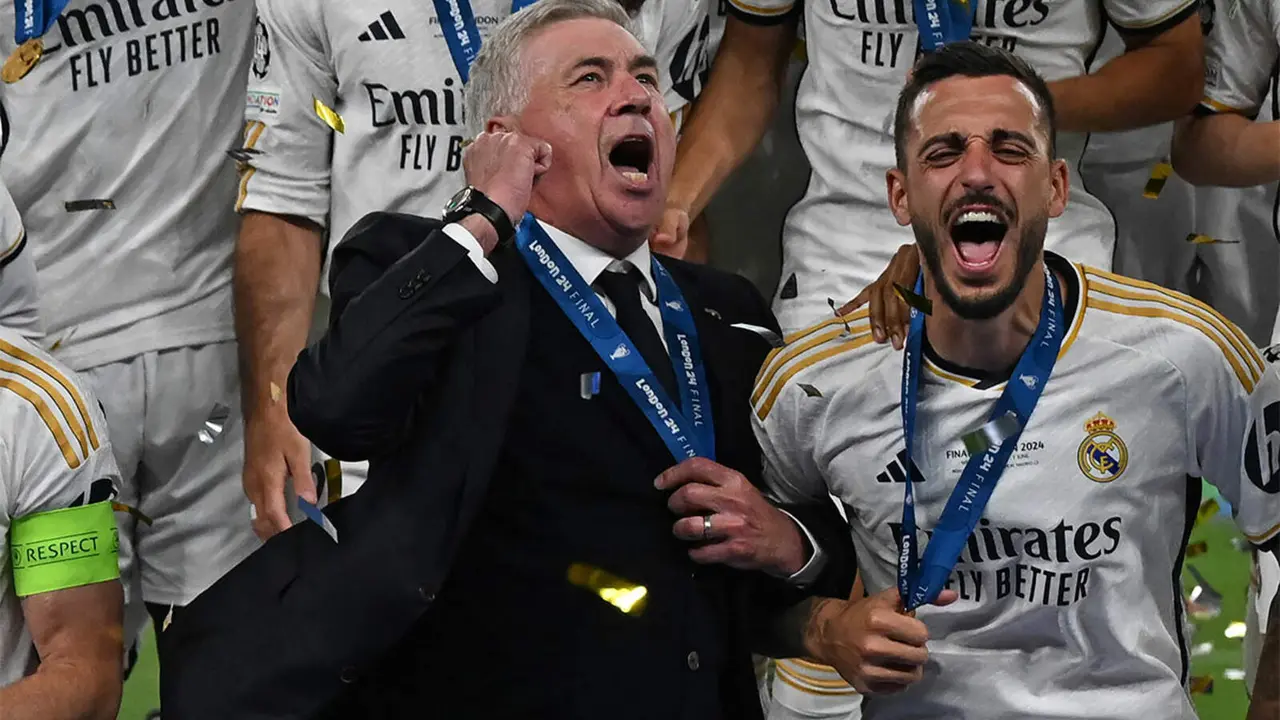 Ancelotti celebrando la Decimoquinta del Real Madrid