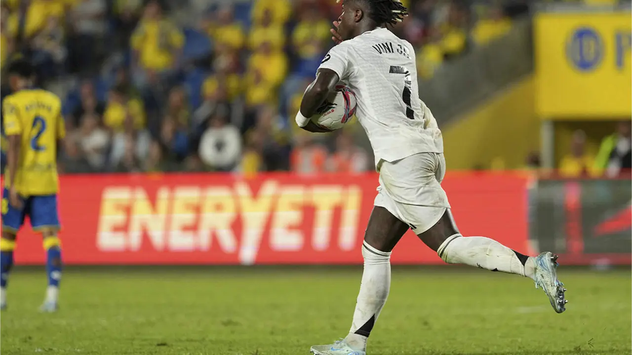 Vinicius celebrando el 1-1 del Real Madrid