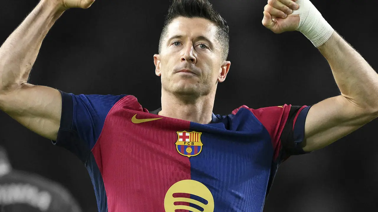 Robert Lewandowski, celebrando contra el Sevilla