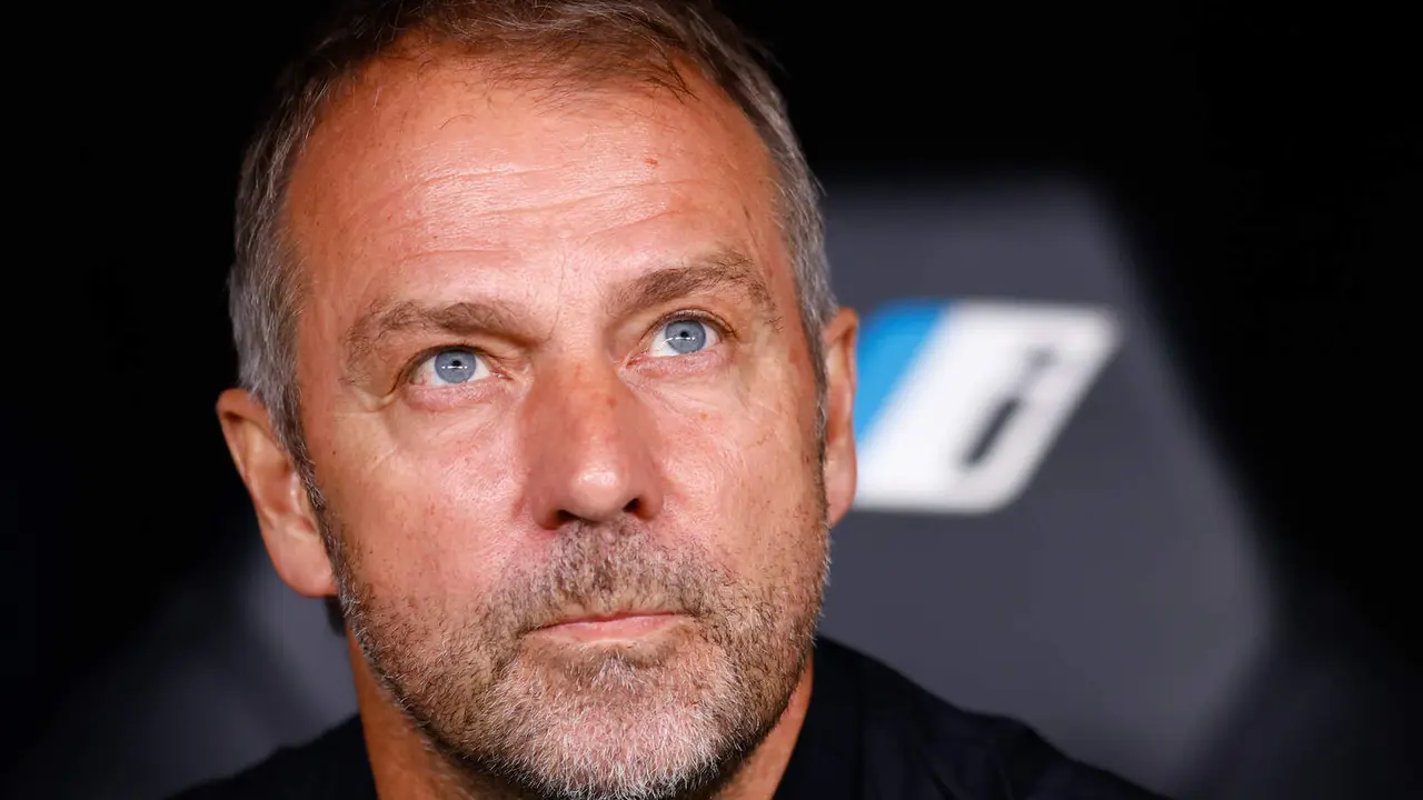 Hansi Flick ve con buenos ojos el fichaje del futbolista