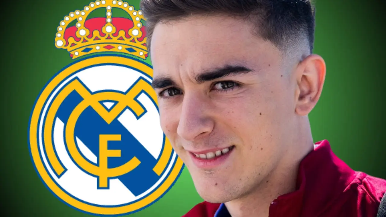 Gavi con el escudo del Madrid al fondo