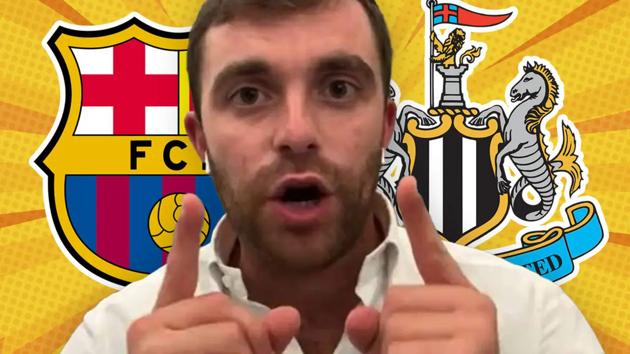 Fabrizio Romano, junto a los escudos de FC Barcelona y Newcastle