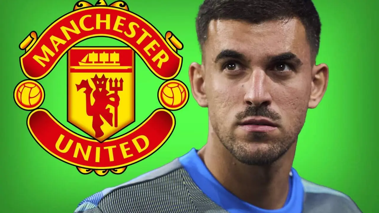Dani Ceballos junto al escudo del Manchester United