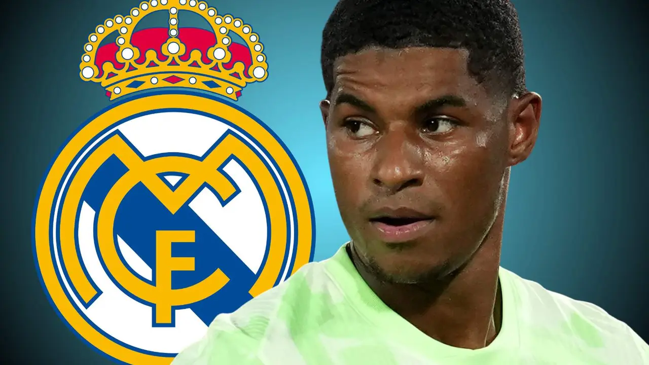 Marcus Rashford frente al escudo del Real Madrid