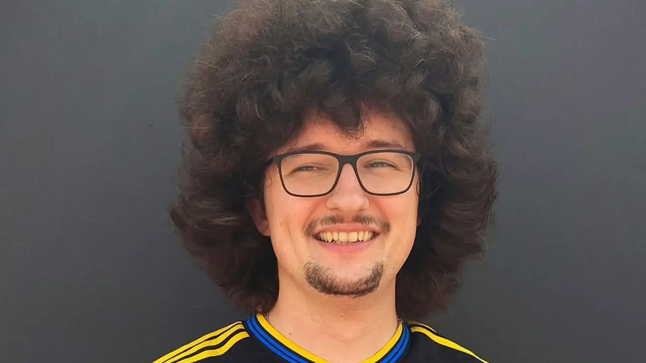 Frank Ilett se ha quedado a 1 gol de cortarse el pelo