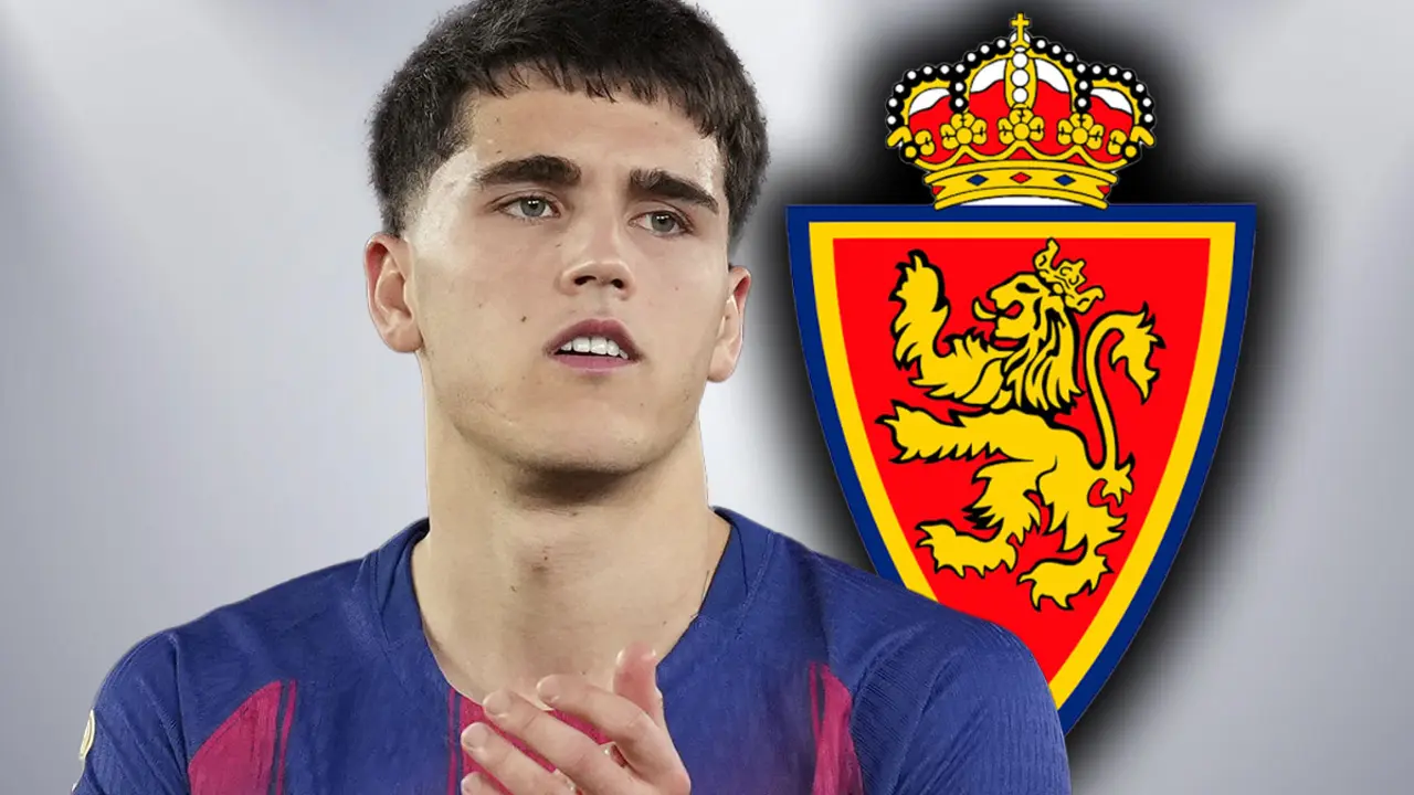 Pau Cubars&iacute; junto al escudo del Real Zaragoza | Foto: Getty Images, Madrid-Barcelona