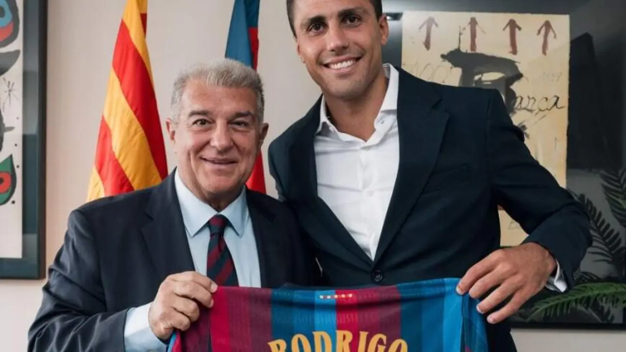 Joan Laporta junto a Rodri.