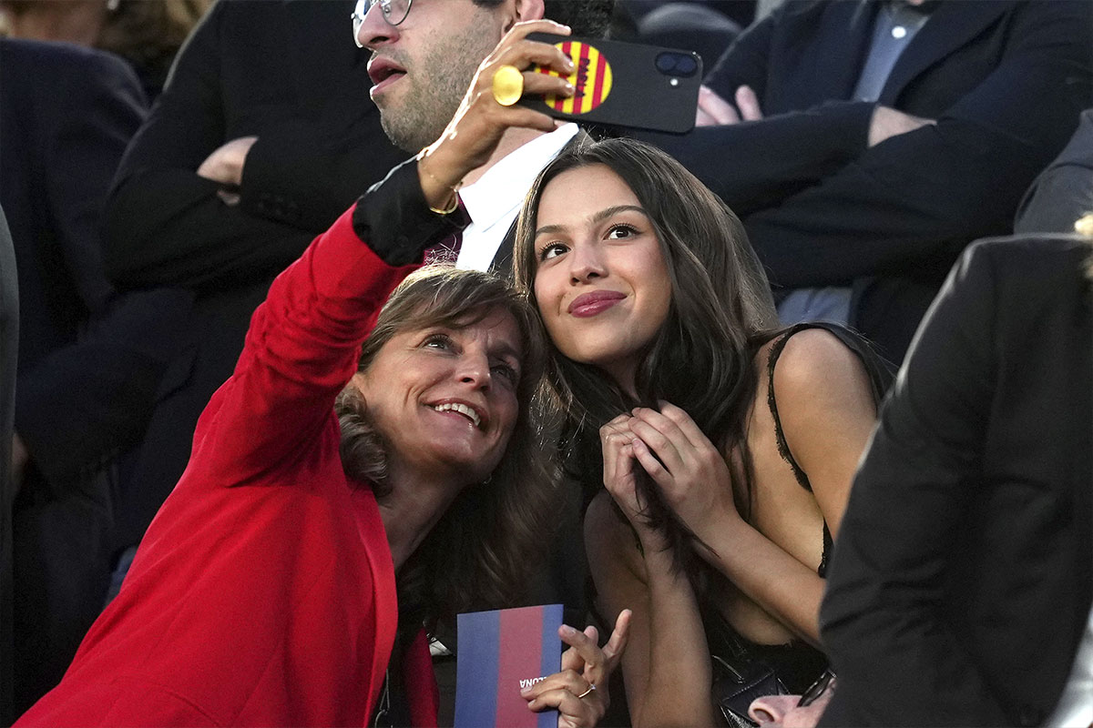 Olivia Rodrigo, en el palco del Spotify Camp Nou | Getty Images