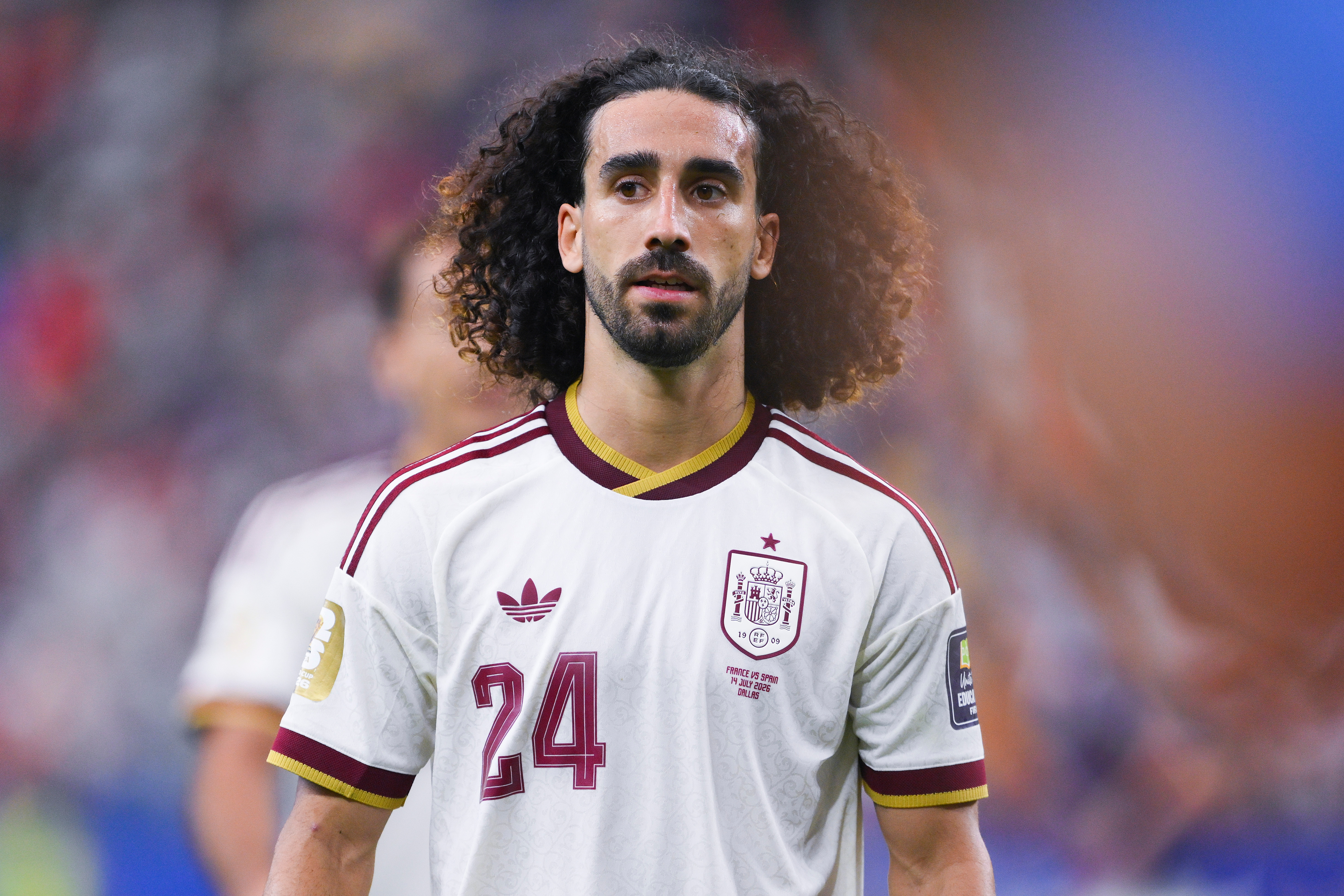 Marc Cucurella con la camiseta de España | Foto: David Ramos (Getty Images)