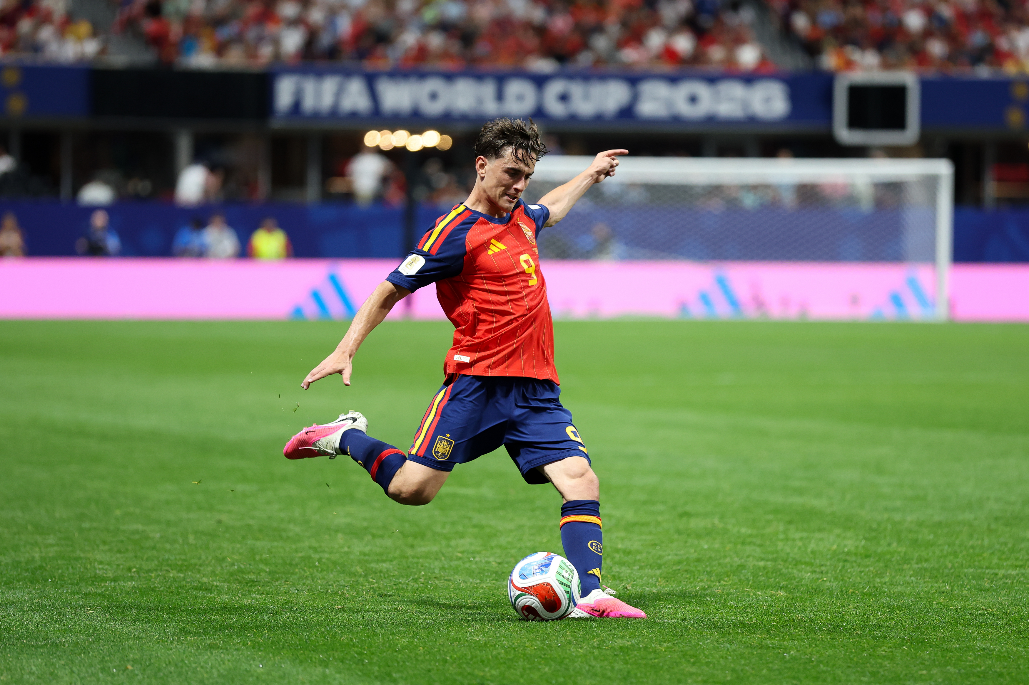 Gavi durante un partido con España | Foto: Florencia Tan Jun (Getty Images)